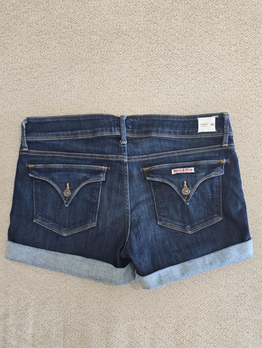 Hudson Croxley Mid Thigh Cuffed Hem Dark Wash Shorts - Size 30